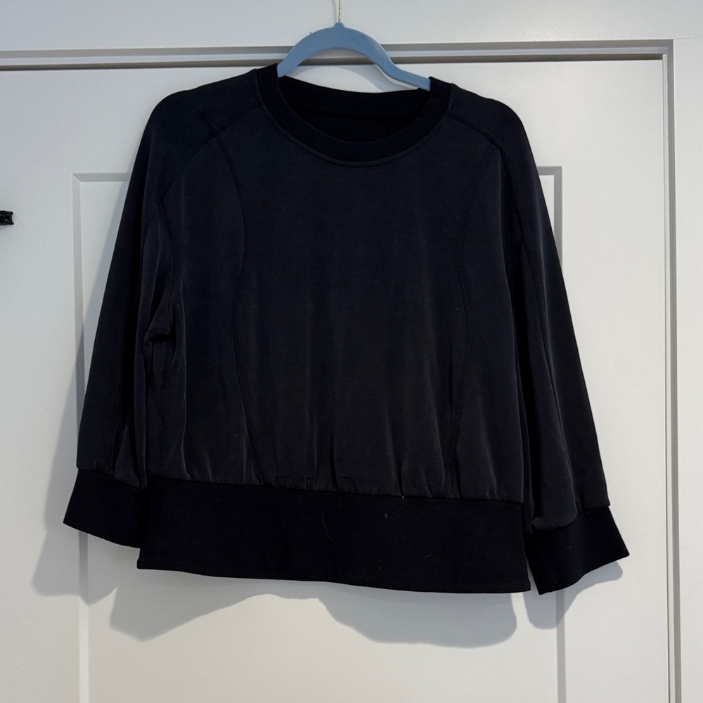 Lululemon Athletica Black softstreme sweatshirt
